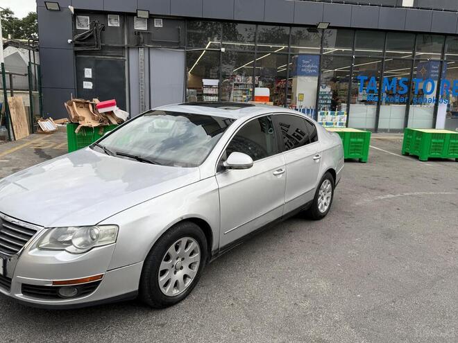 Volkswagen Passat 2005, 280,000 km - 2.0 l - Bakı