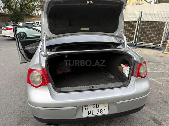Volkswagen Passat 2005, 280,000 km - 2.0 l - Bakı