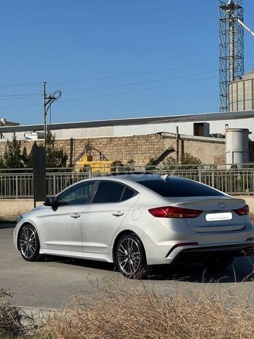 Hyundai Elantra 2017, 152,485 km - 1.6 л - Bakı