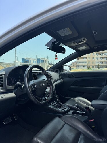 Hyundai Elantra 2017, 152,485 km - 1.6 л - Bakı