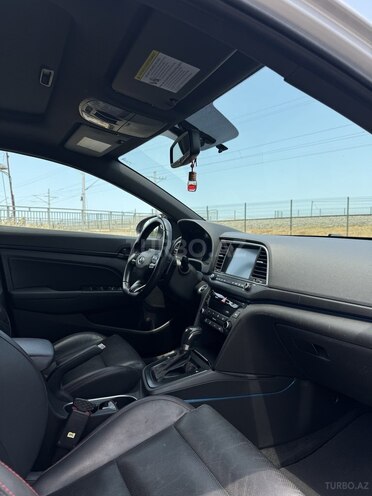 Hyundai Elantra 2017, 152,485 km - 1.6 л - Bakı