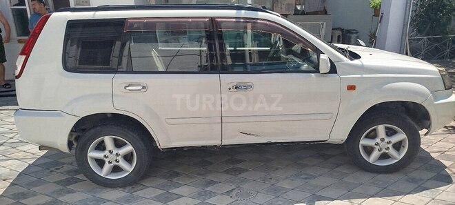 Nissan X-Trail 2001, 228,000 km - 2.0 l - Yevlax
