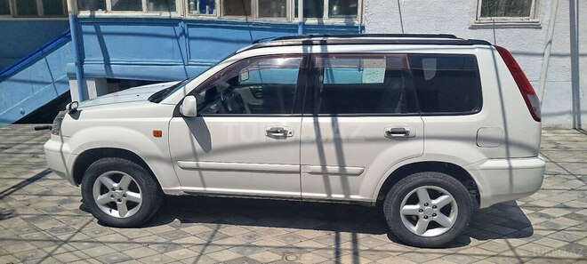 Nissan X-Trail 2001, 228,000 km - 2.0 l - Yevlax