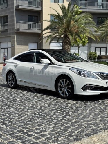 Hyundai Grandeur 2015, 125,000 km - 2.2 l - Bakı