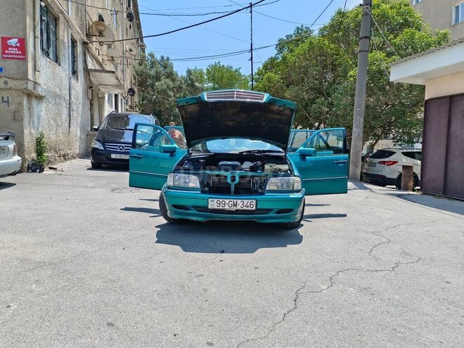Mercedes C 220 d 1999, 286,740 km - 2.2 л - Bakı