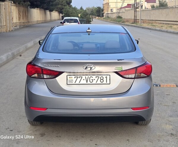 Hyundai Elantra 2015, 95,000 km - 1.8 l - Bakı