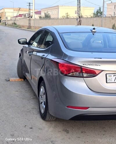 Hyundai Elantra 2015, 95,000 km - 1.8 l - Bakı