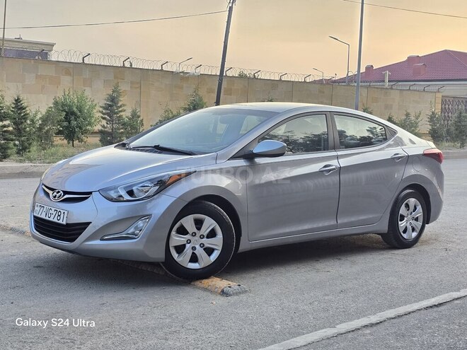 Hyundai Elantra 2015, 95,000 km - 1.8 l - Bakı