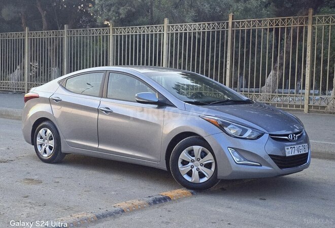 Hyundai Elantra 2015, 95,000 km - 1.8 l - Bakı