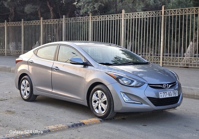 Hyundai Elantra 2015, 95,000 km - 1.8 l - Bakı