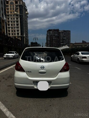 Nissan Tiida-3