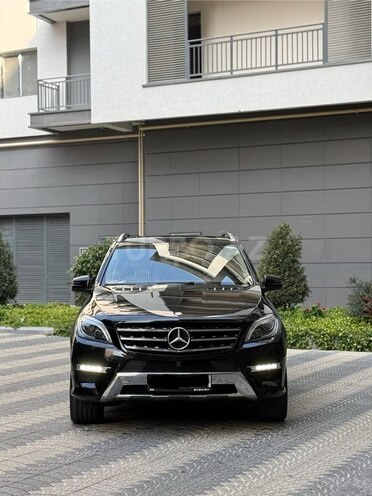 Mercedes ML 400 4MATIC 2014, 128,500 km - 3.0 л - Bakı