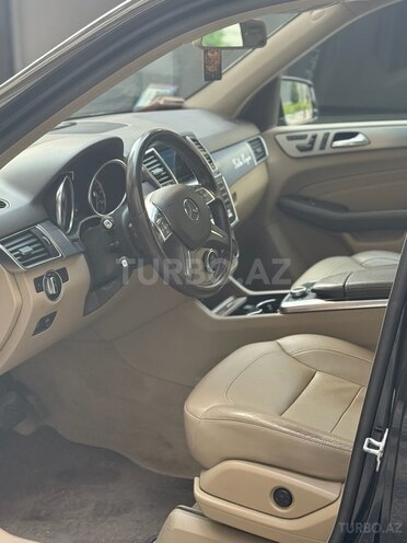 Mercedes ML 400 4MATIC 2014, 128,500 km - 3.0 л - Bakı