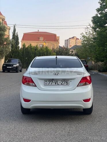 Hyundai Accent 2015, 150,000 km - 1.4 л - Bakı