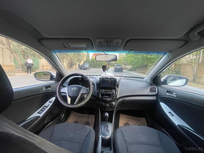 Hyundai Accent 2015, 150,000 km - 1.4 л - Bakı
