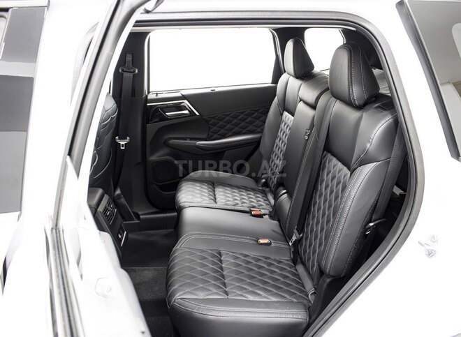 Mitsubishi Outlander 2025, 0 km - 2.5 l - Bakı