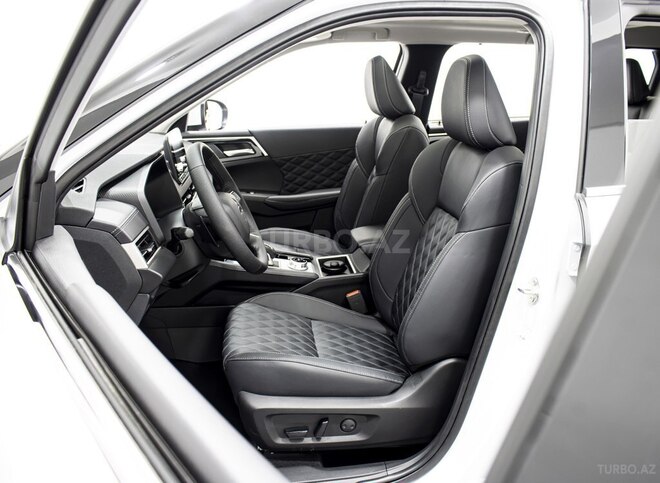 Mitsubishi Outlander 2025, 0 km - 2.5 l - Bakı