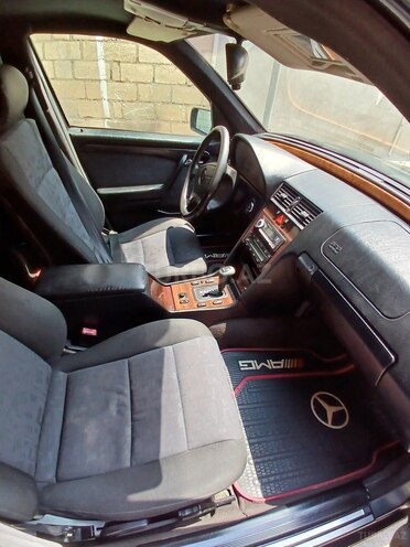 Mercedes C 200 1996, 301,000 km - 2.0 l - Xırdalan