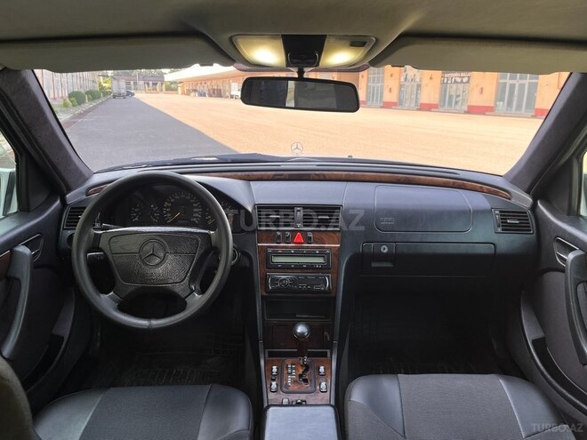 Mercedes C 200-12