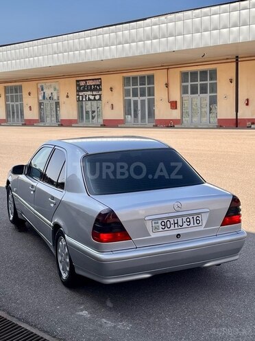 Mercedes C 200-6