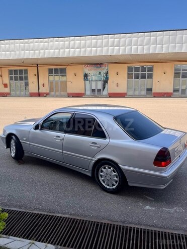 Mercedes C 200-9