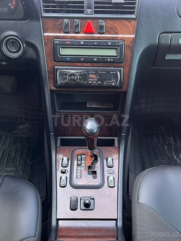 Mercedes C 200-13