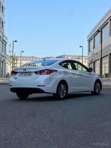 Hyundai Elantra 2015, 107,000 km - 1.8 л - Bakı