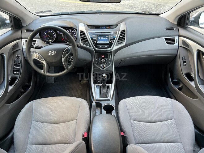 Hyundai Elantra 2015, 107,000 km - 1.8 л - Bakı