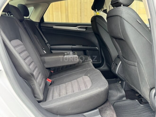 Ford Fusion (North America)-16