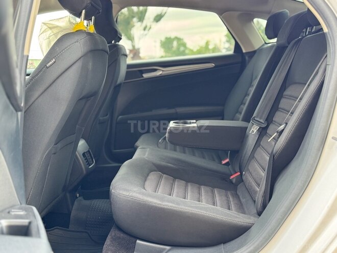Ford Fusion (North America)-17