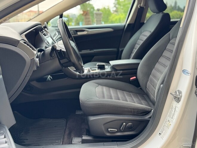 Ford Fusion (North America)-19