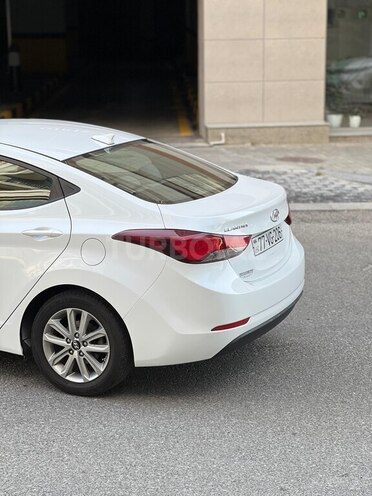 Hyundai Elantra 2015, 107,000 km - 1.8 л - Bakı