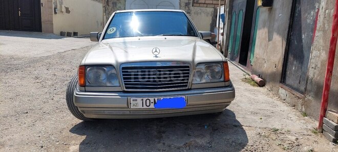 Mercedes E 200 1994, 453,000 km - 2.0 l - Bakı