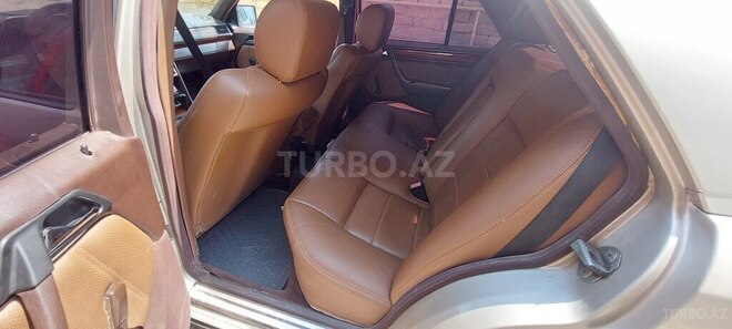 Mercedes E 200 1994, 453,000 km - 2.0 l - Bakı