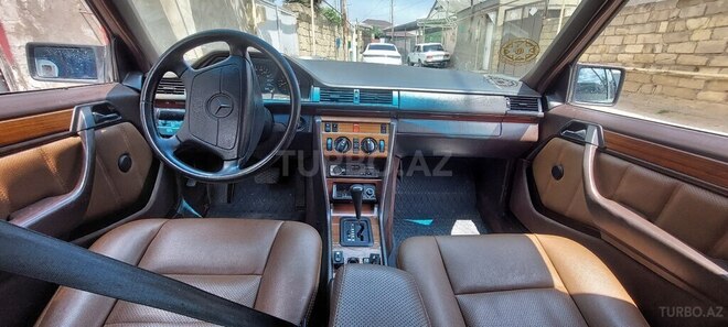 Mercedes E 200 1994, 453,000 km - 2.0 l - Bakı