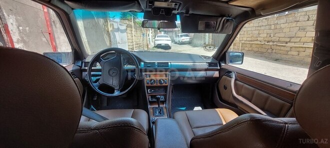 Mercedes E 200 1994, 453,000 km - 2.0 l - Bakı