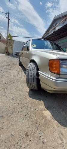 Mercedes E 200 1994, 453,000 km - 2.0 l - Bakı