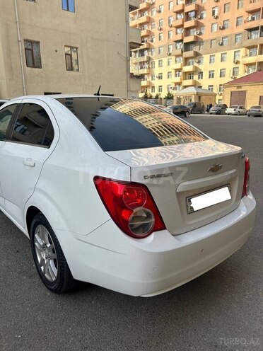 Chevrolet Aveo-4