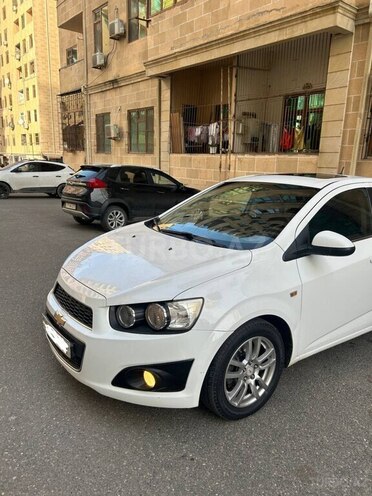 Chevrolet Aveo-3