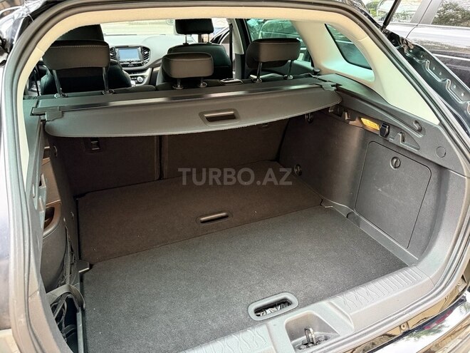 LADA (VAZ) Vesta SW Cross 2020, 32,000 km - 1.6 l - Bakı