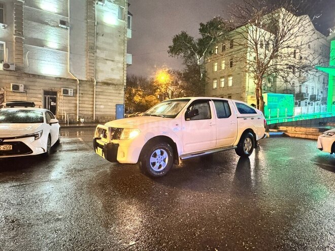 Nissan Navara 2008, 292,000 km - 2.5 l - Bakı
