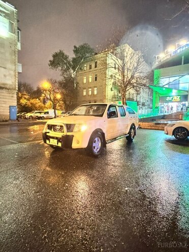 Nissan Navara 2008, 292,000 km - 2.5 l - Bakı