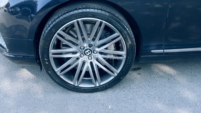 Bentley Continental GT-8