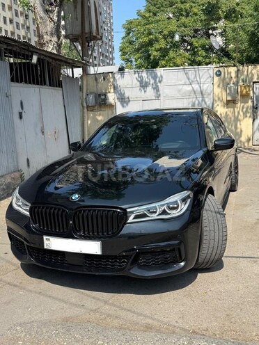 BMW 750 2016, 186,000 km - 4.4 l - Bakı