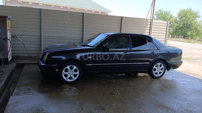 Mercedes E 220 d 1996, 89,958 km - 2.2 l - Sabirabad