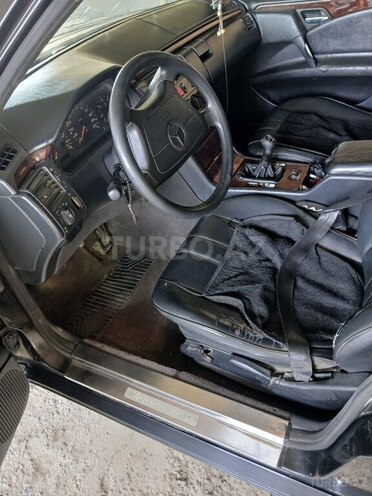 Mercedes E 220 d 1996, 89,958 km - 2.2 l - Sabirabad