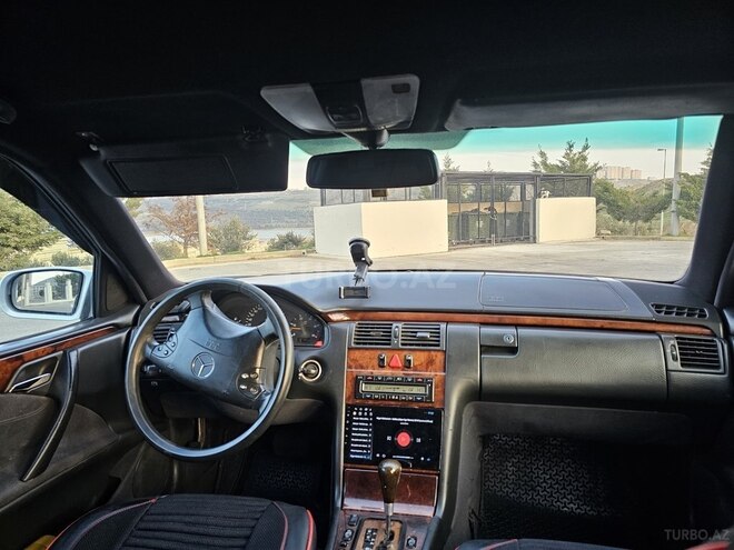 Mercedes E 320 2000, 350,000 km - 3.2 l - Bakı