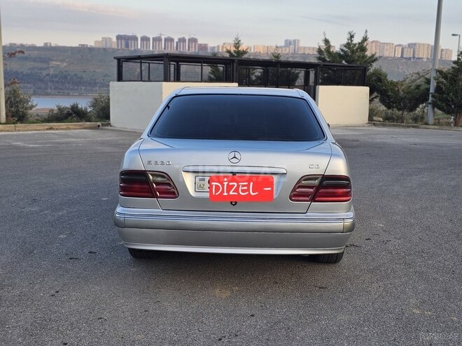 Mercedes E 320 2000, 350,000 km - 3.2 l - Bakı