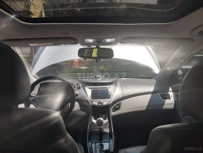 Hyundai Elantra 2012, 299,000 km - 1.8 l - Qəbələ