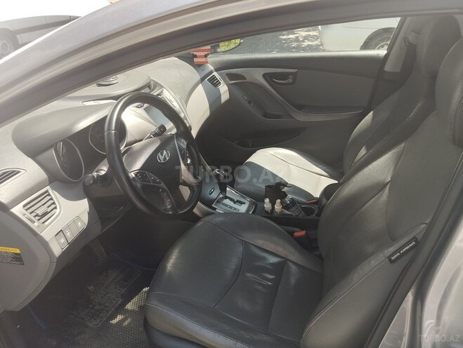 Hyundai Elantra 2012, 299,000 km - 1.8 l - Qəbələ